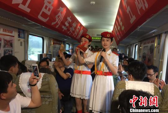 “井岡山直達(dá)列車”開行十周年拉動“紅色圣地”旅游經(jīng)濟(jì)