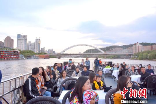 �m������������(d��o)�Ρ��㡰ĸ�H��ҹ���S�ӂ��fТ��