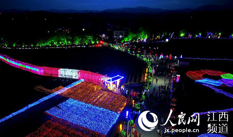 �����h��ɽ�(zh��n)Ļ�_�����B(t��i)���؃�(n��i)�ğ������������������ɫ�ĸ�ʽ�������@���؄eҫ����