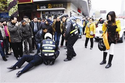 �挦���صąf(xi��)��������܇������Ů�ӣ���һ��߀�����֙C����