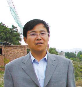 青海省兩名廳級(jí)干部涉嚴(yán)重違紀(jì)被審查(圖/簡(jiǎn)歷)