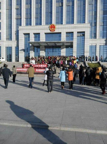 ���Ͻ�ǧ���̎������Tǰ�T�������Yδ�q��Ҫ�˿�