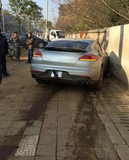 ��h���r��ײ��5�Ø���һ������ ˾�C�ɞ鸻����