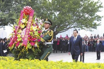 ��ˏ����ڿ�������Сƽ�~��Ϲ��¾�(�D)