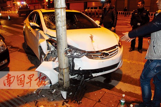 ���ӱ����{(di��o)��DŮ��6�˴� ���(b��o)��(f��)�{܇ײĦ��