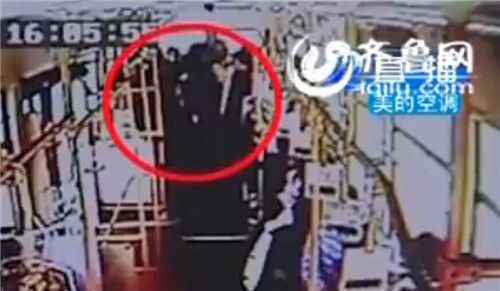 Ů�˿ʹ��[����40��� ׷��˄ՆT��r܇�v���