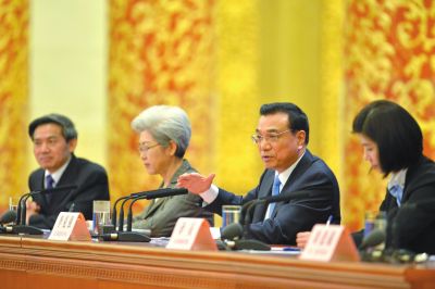 ��ˏ�(qi��ng)�������Ҷ�����ӛ�߆�(w��n)�����A�r(sh��)��(b��o)ӛ���������z