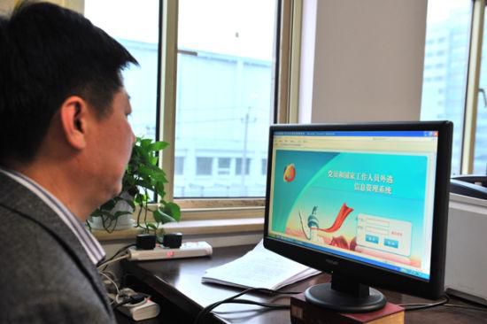 �����x:���M���������H׷��׷�E����(��)