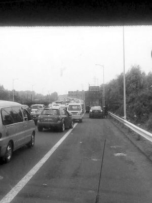 ��Ҫռ�Ñ���܇�����в������в��У�