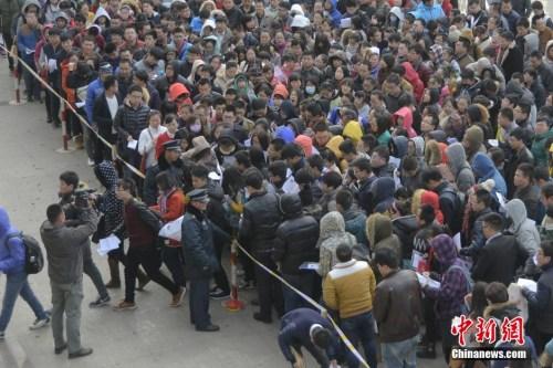 ��������ǰ���սӽ�15�f�����粿һ��λ����888:1