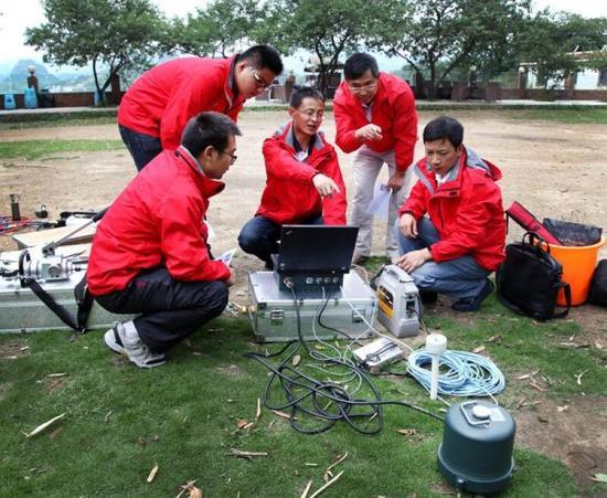 �Y�ψD������O(ji��n)�y�T���DƬԴ�ھW(w��ng)�j(lu��)��