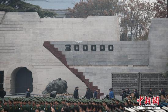 �Ͼ����������y�߇�(gu��)�ҹ����xʽ�F(xi��n)��(ch��ng)��