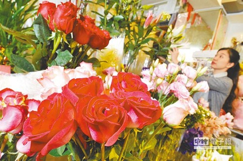 �_�����܇��؃���õ��ٺϷ����q�r���˹�(ji��)��ȱ؛