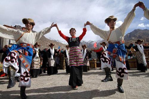 �ؚv���������N���w���ݳɞ��˽��^��β����Ҫ�����ӡ�ˤ�����e�ء��T�R������ȵ����w��ʽ��N������