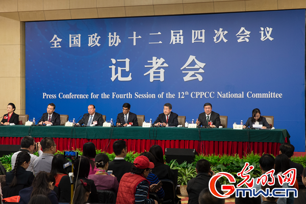 ���ı�ί�T������ӛ�vԒ����(l��i)�����L(f��ng)���ꡢ��ů���_����ɫ�M�@��