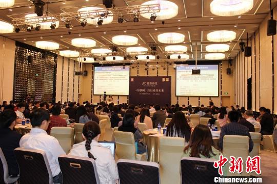 ���ܽ�ͨ�Ј������ָ������L2020��Ҏ(gu��)����ͻ��ǧ�|Ԫ