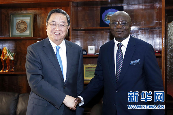 �@��4��18���������ڰ�����ͬ�Ӽ{�h��(hu��)�h�L(zh��ng)��٤���e�Е�(hu��)Մ�� ���A��ӛ�߾��i�z