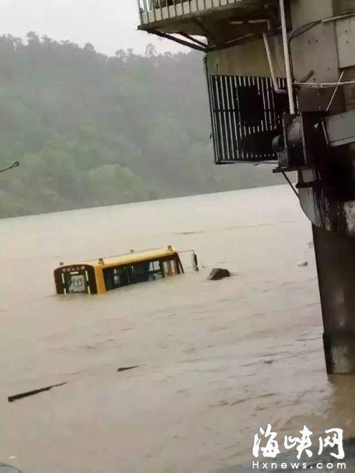 혲��ǅ^(q��)һ�v�а�܇�����eˮ��