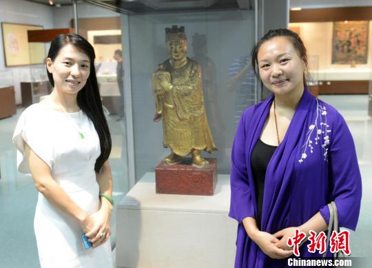 ���ѹŽ��ġ��ղؾ�Ʒչ��Ļ��Խ300���C��85����Ʒ