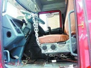 ˾�C(j��)�o(w��)��ײ�����֦����30�f(w��n) ����Q���L(f��ng)ˮ��(sh��)