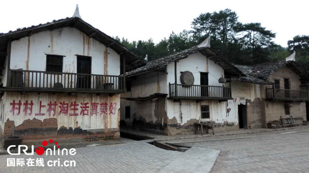 �DƬĬ�J(r��n)��(bi��o)�}