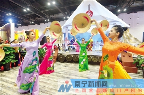 �|����������֮�ǡ�չ�^(q��)��ʽ�_�^���������Ŗ|���L(f��ng)