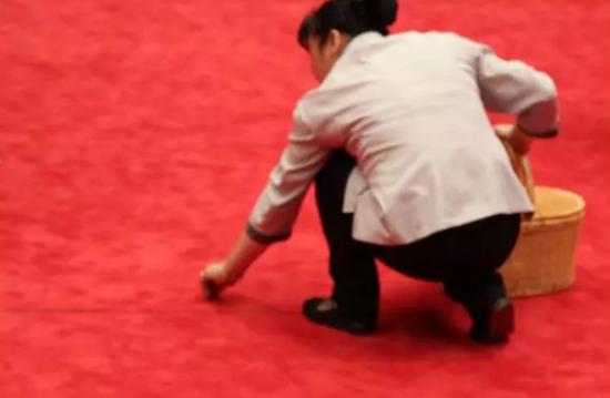 G20����(hu��)��(ch��ng)�_�ź�����:���ː����I(l��ng)��(d��o)�����^������