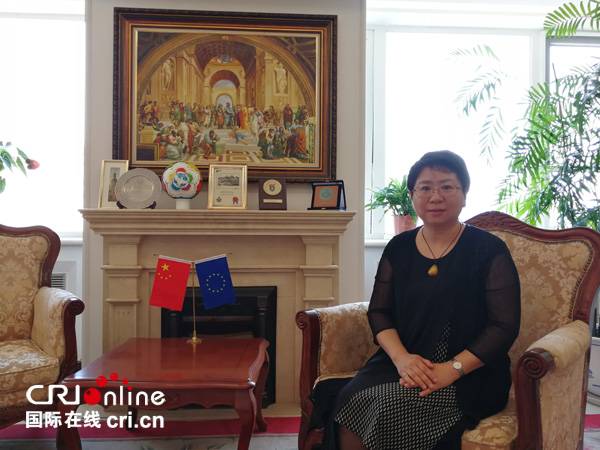 �DƬĬ�J(r��n)��(bi��o)�}