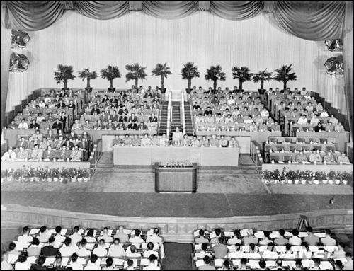 ���h���е��hʷ��ϵ��΢ҕ�l�ڶ��������y�T���x�͡���һ�K�Ϗ�Ƭ�����f(shu��)��