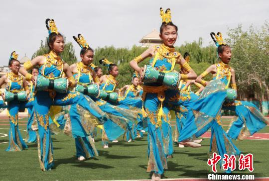 ���C�ĸ�WУ�w�����������������ۃ�(y��u)���\�ӆT����