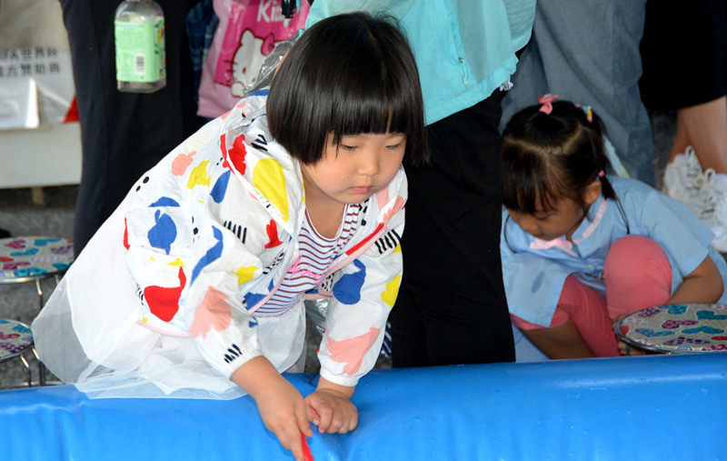 �D���ھ��^(q��)�Θ��(xi��ng)Ŀ��ˣ�ĺ�ͯ��������W(w��ng)ӛ�ߌO����z��