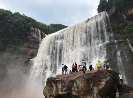 �����𺳵ĳ�ˮ���ٲ������A/�z��