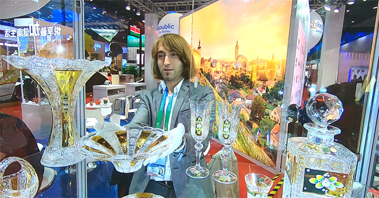 �ݿ��^�W�����Ĳ�ϣ�ׁ�ˮ�����M(j��n)����(hu��)���Ϻ������I(m��i)��