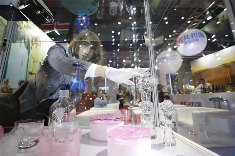 �ݿ��^�W�����Ĳ�ϣ�ׁ�ˮ�����M(j��n)����(hu��)���Ϻ������I(m��i)��