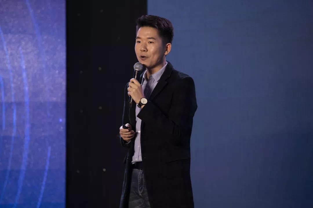 ����ã��r(sh��)���������ꄓ(chu��ng)��΢ҕ�l��ِ�C��(ji��ng)��Y�ھ��e��