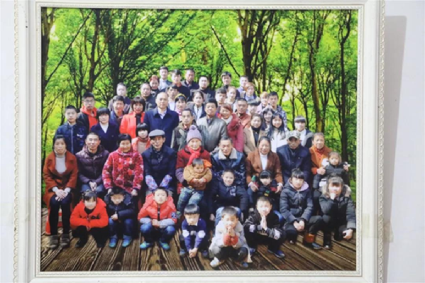 �@һĻ�I�������ֵ�ͽ��40������ĸ�Hȥ������������70�q����