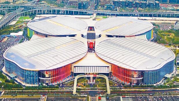 ���r(sh��)����������ƪ�¡��ڶ����M(j��n)����(hu��)�_(k��i)Ļ��Ӌ(j��)�r(sh��)200�죬ȫ����I(y��)���ڴ����ʬF(xi��n)�µľ���