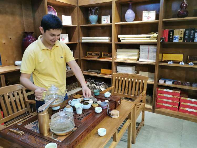 ��(x��)��ϯ�w����ʲ�P�����@���c���z�I֮·�����о���