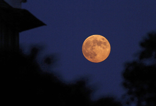 �����Մ���e�������£������҇���