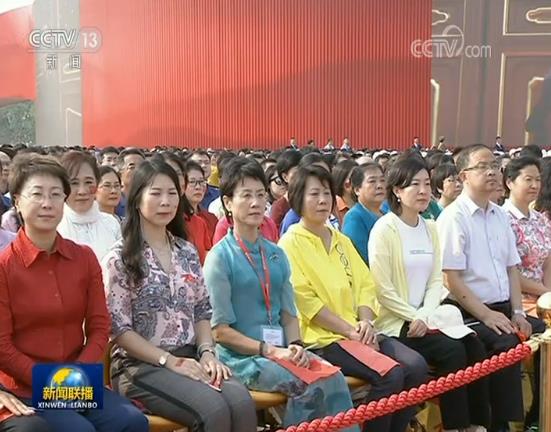 �ƵZ�^�M(j��n) �������¸����r(sh��)��ƪ�¡�����(x��)��ƽ����ӛ�ڑcף���A���񹲺͇�����70�������ϵ���Ҫ�vԒ������ҷ��