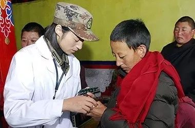 �@�β���30���ҕ�l��׌܊�˸е�ů����