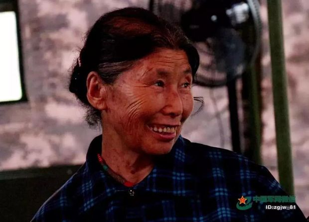 �@�β���30���ҕ�l��׌܊�˸е�ů�ģ�