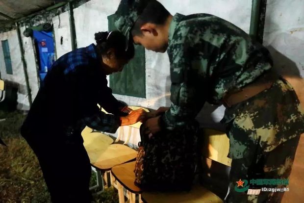 �@�β���30���ҕ�l��׌܊�˸е�ů����