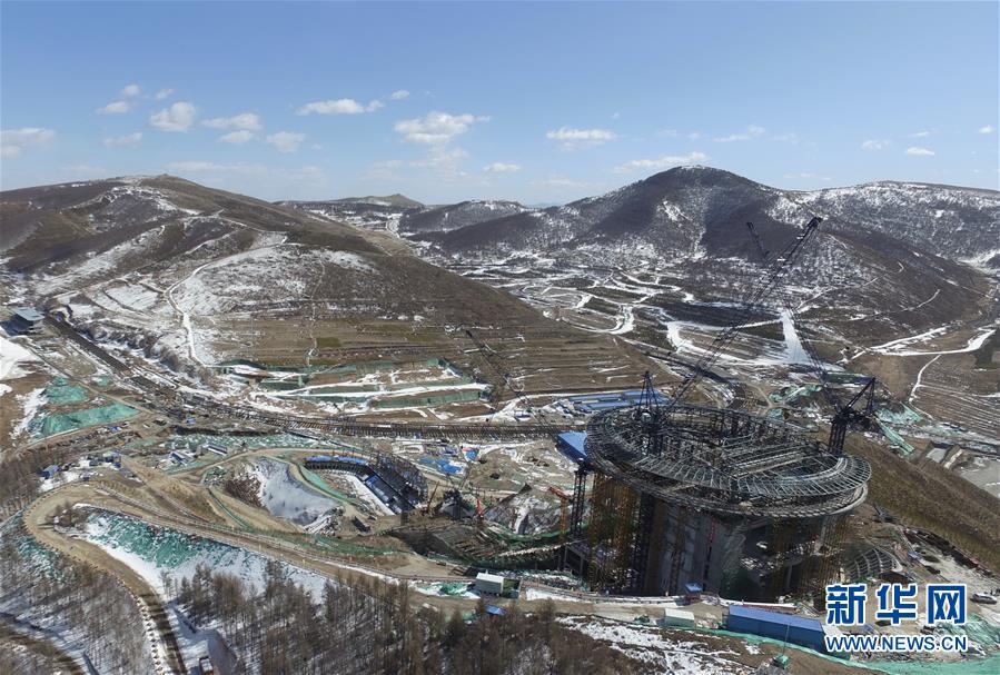 �����Aȫý�^�l���D�Ļ���(d��ng)����3��������չ���p�W��֮��Ӣ�ˡ�����(xi��)�ڱ������W��(hu��)�_(k��i)Ļ��Ӌ(j��)�r(sh��)500��֮�H