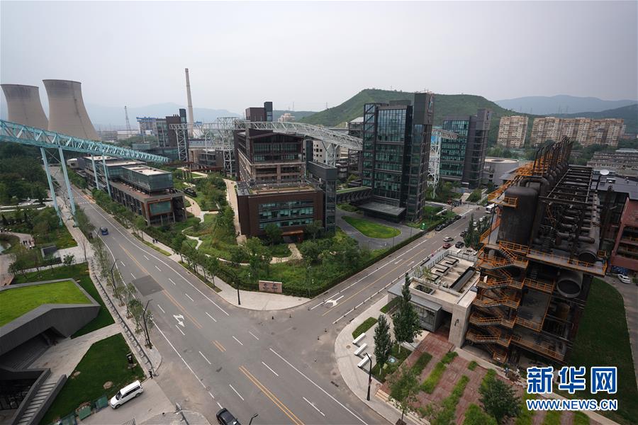 �����Aȫý�^�l���D�Ļ���(d��ng)����8��������չ���p�W��֮��Ӣ�ˡ�����(xi��)�ڱ������W��(hu��)�_(k��i)Ļ��Ӌ(j��)�r(sh��)500��֮�H