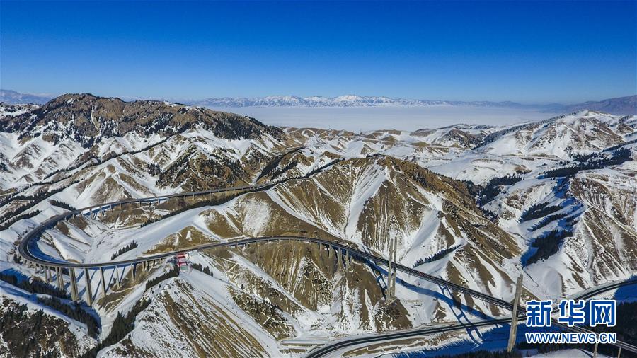 �����Aȫý�^�l���D�Ļ���(d��ng)����1��������ɽ�ϱ����V���l(f��)չ��ƪ��������(x��)��ƽͬ־����ĵ��h�����P(gu��n)���½������o(j��)��(sh��)