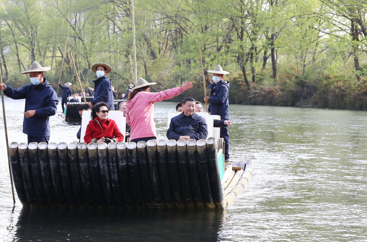 һҊɽˮ�g�x������ӛ�ġ��Gɫ֮�s��