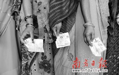 10��,��ӡ�ȱ���һ̎ͶƱվ,�x�����(du��)�Ⱥ�ͶƱ�����A��l(f��)