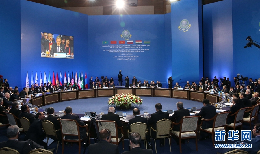 12��15�����Ї�����(w��)Ժ������ˏ��ڰ�˹���{��ϯ�Ϻ������M���ɆT���������X������ʮ���Ε��h�� ���A��ӛ�� ���d�� �z