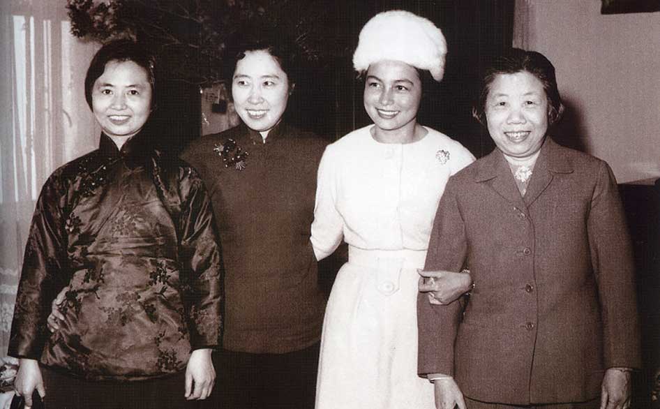 �M�D�������ԁ��й��������⽻����(j��ng)��vʷ˲�g���